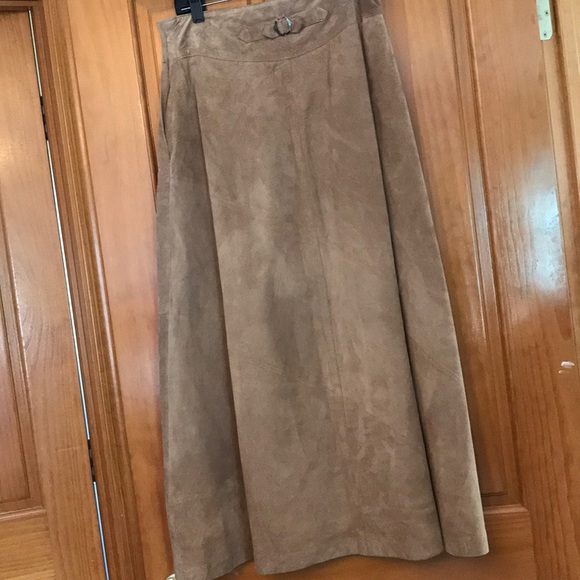 Long tan vintage prairie style suede skirt size 10 - Picture 2 of 10